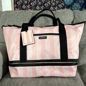 VS getaway overnight bag